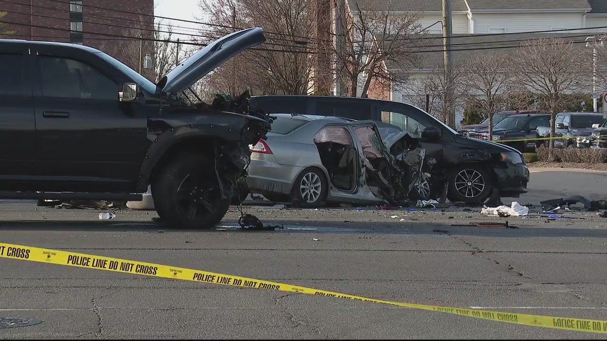 Teens in stolen car cause crash in Dearborn while fleeing police